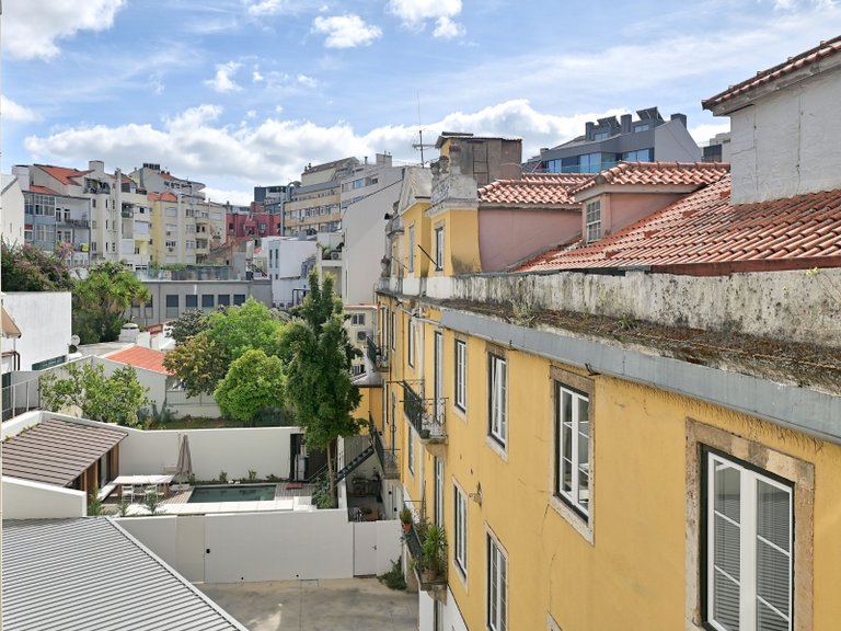 Apartment for Sale in Arroios, Lisboa, Lisbon, Portugal 11