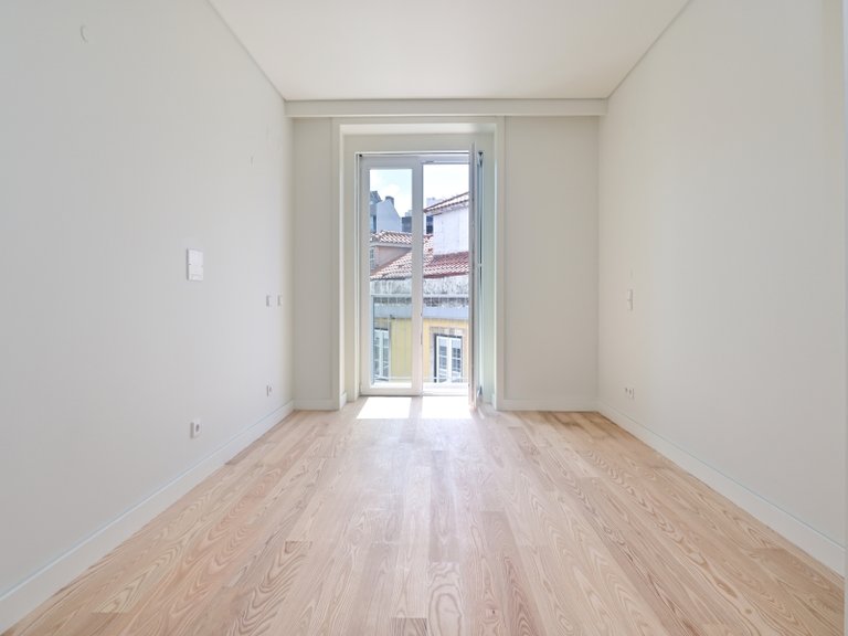 Apartment for Sale in Arroios, Lisboa, Lisbon, Portugal 14