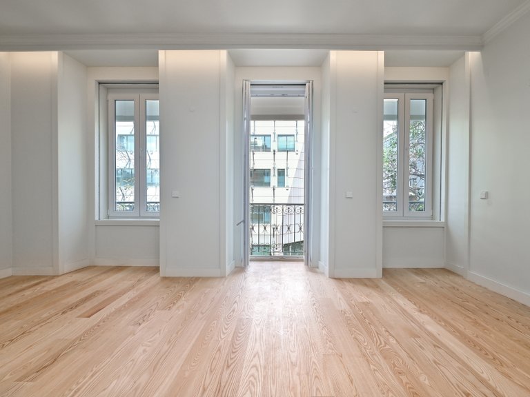 Apartment for Sale in Arroios, Lisboa, Lisbon, Portugal 1