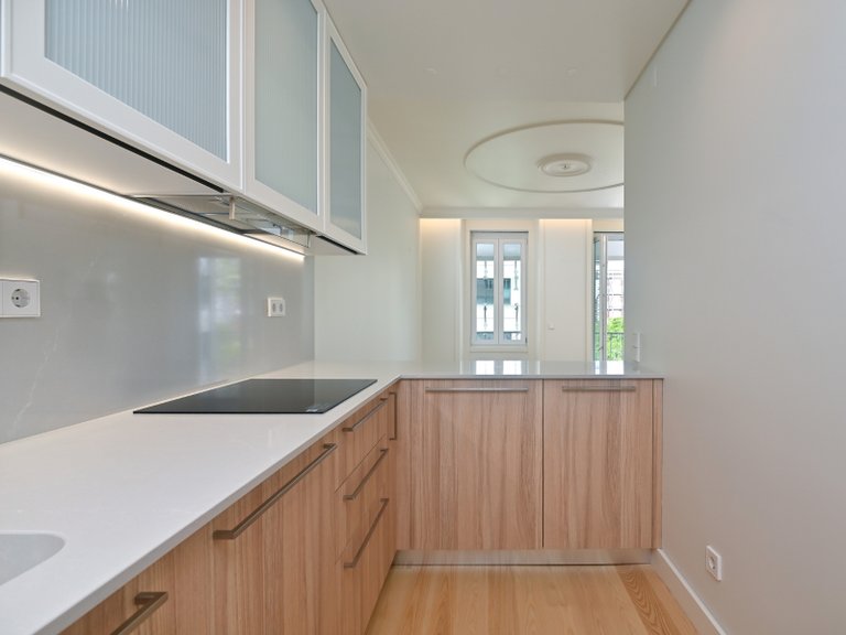 Apartment for Sale in Arroios, Lisboa, Lisbon, Portugal 8