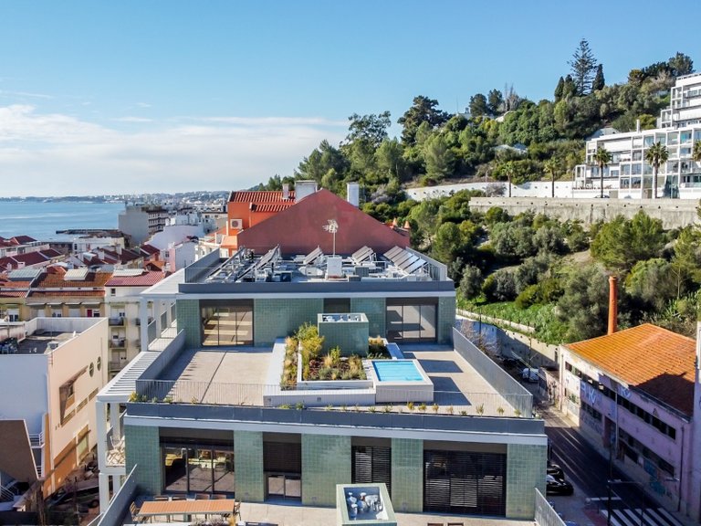 Apartment for Sale in Algés, Linda-a-Velha e Cruz Quebrada-Dafundo, Oeiras, Lisbon, Portugal 43