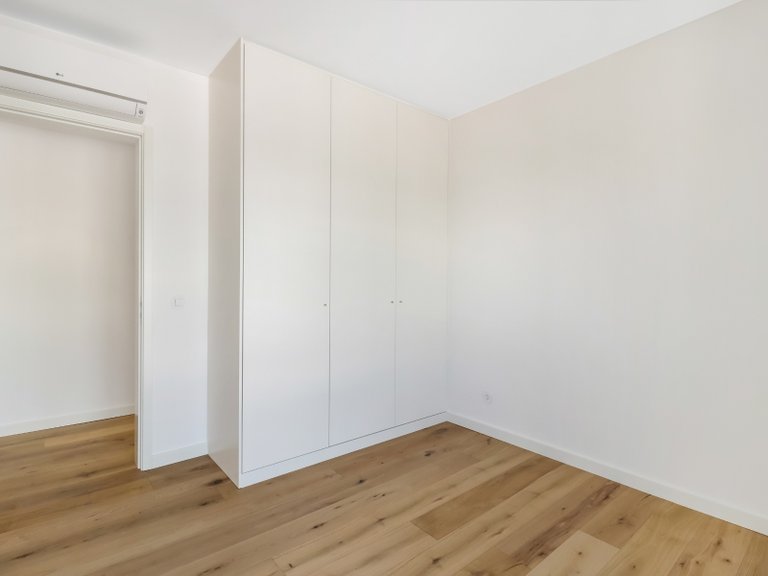 Apartment for Sale in Algés, Linda-a-Velha e Cruz Quebrada-Dafundo, Oeiras, Lisbon, Portugal 34