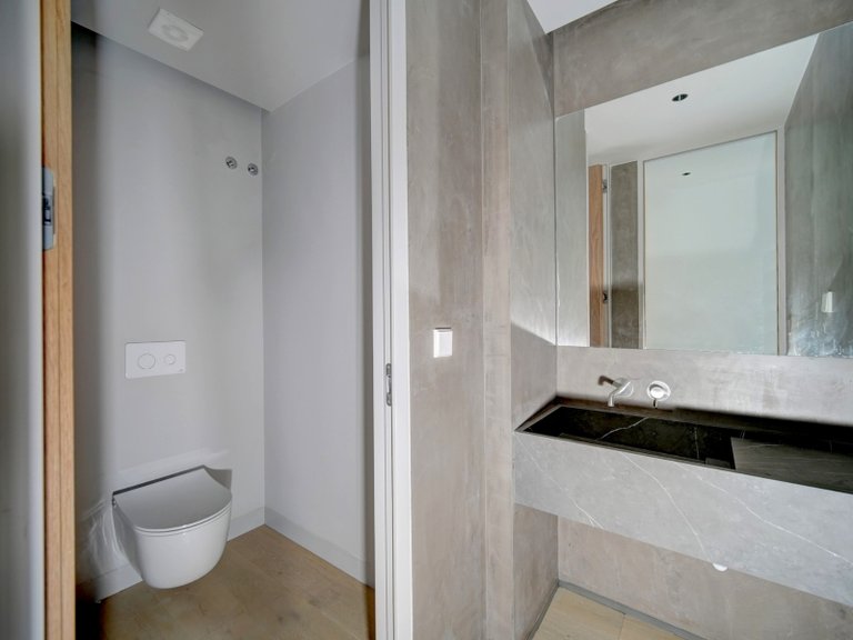 Apartment for Sale in Avenidas Novas, Lisboa, Lisbon, Portugal 11