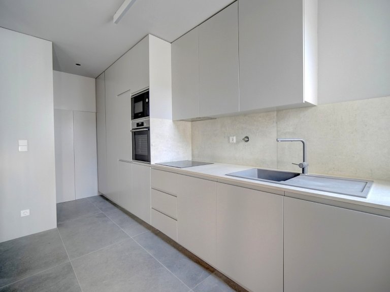 Apartment for Sale in Avenidas Novas, Lisboa, Lisbon, Portugal 9