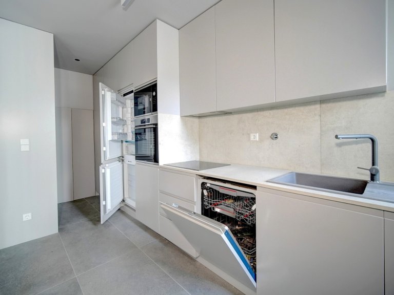 Apartment for Sale in Avenidas Novas, Lisboa, Lisbon, Portugal 8