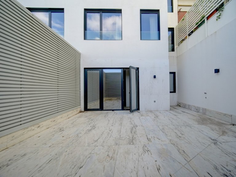 Apartment for Sale in Avenidas Novas, Lisboa, Lisbon, Portugal 12