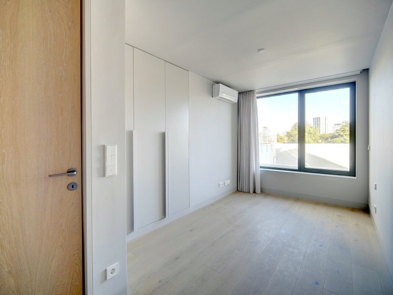 Apartment for Sale in Avenidas Novas, Lisboa, Lisbon, Portugal 22