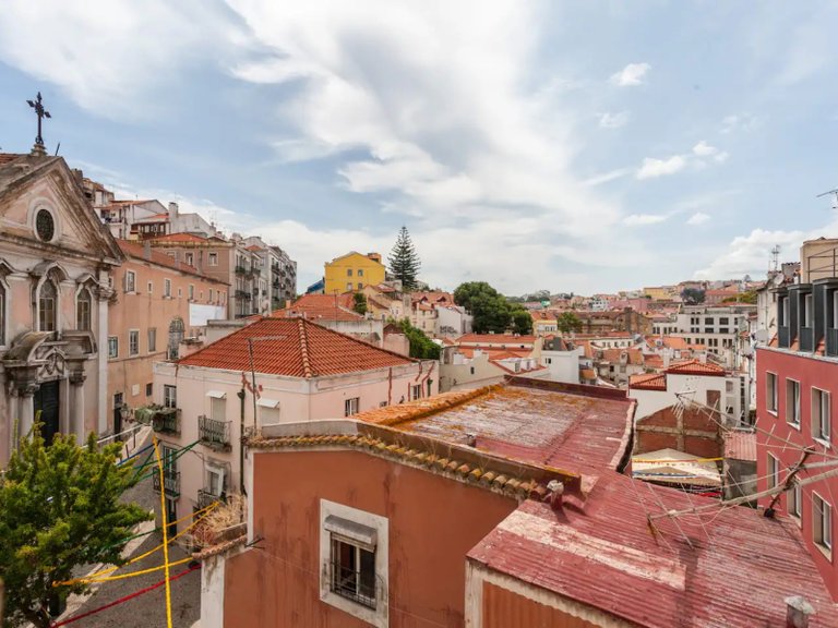 Apartment for Sale in Santa Maria Maior, Lisboa, Lisbon, Portugal 23