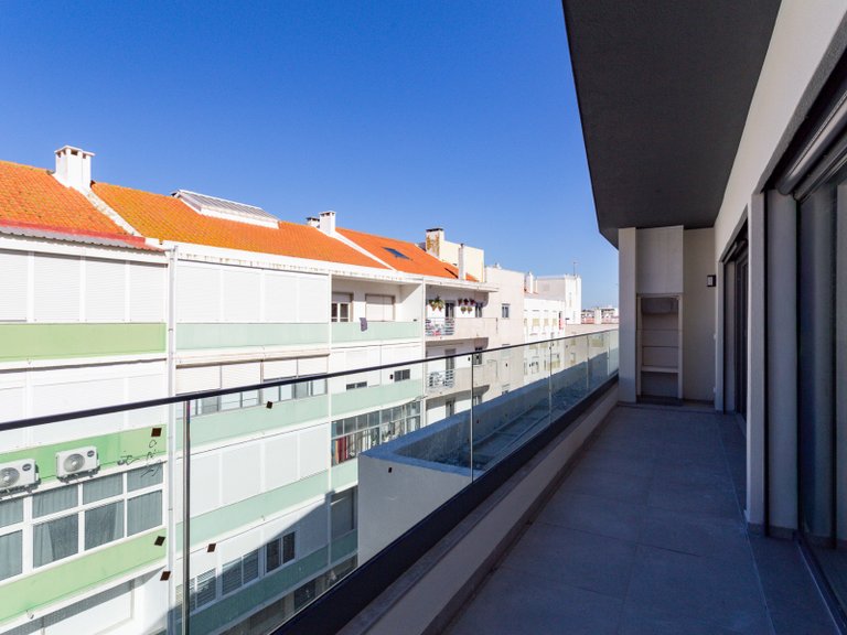 Apartment for Sale in Almada, Cova da Piedade, Pragal e Cacilhas, Almada, Setúbal, Portugal 1