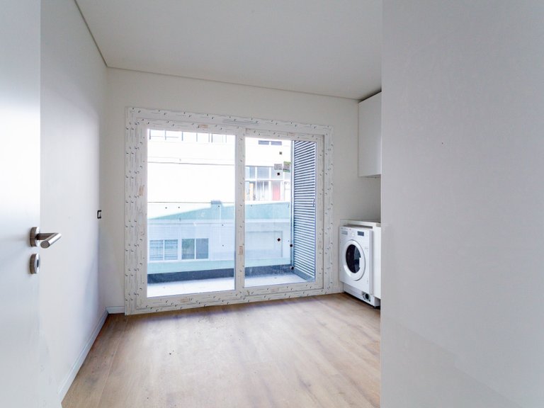Apartment for Sale in Almada, Cova da Piedade, Pragal e Cacilhas, Almada, Setúbal, Portugal 4