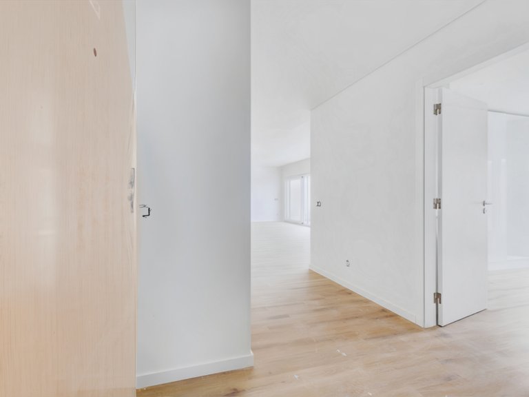 Apartment for Sale in Almada, Cova da Piedade, Pragal e Cacilhas, Almada, Setúbal, Portugal 13