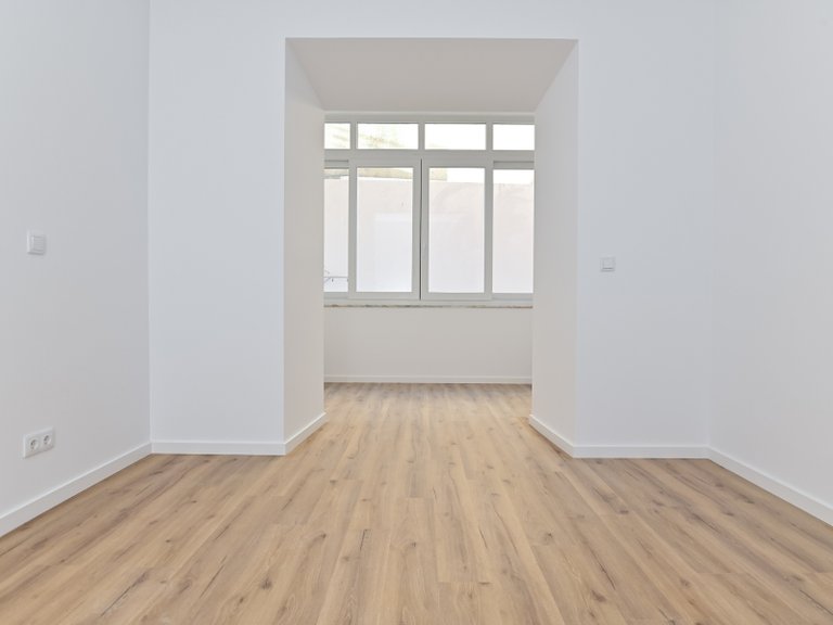 Apartment for Sale in Arroios, Lisboa, Lisbon, Portugal 5