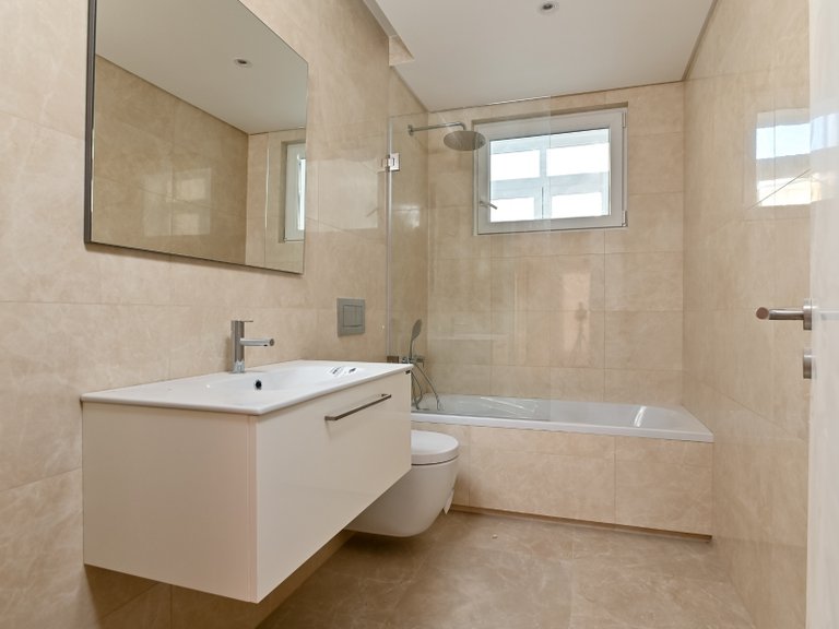 Apartment for Sale in Arroios, Lisboa, Lisbon, Portugal 7