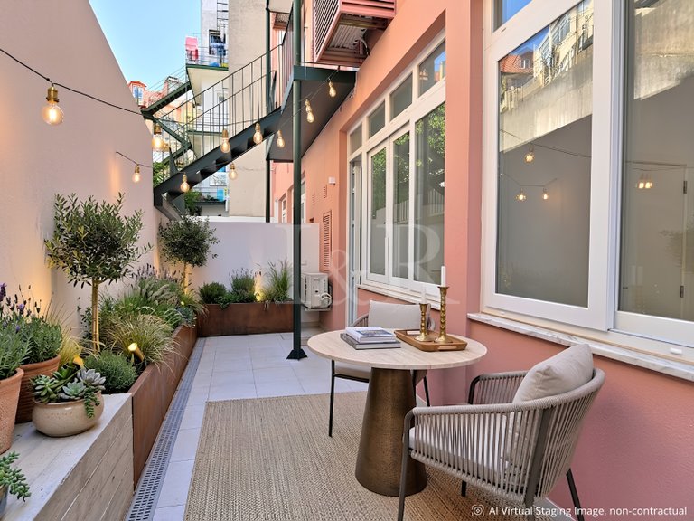 Apartment for Sale in Arroios, Lisboa, Lisbon, Portugal 1