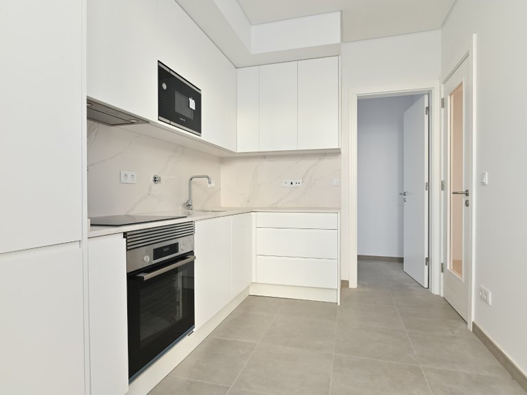 Apartment for Sale in Arroios, Lisboa, Lisbon, Portugal 3