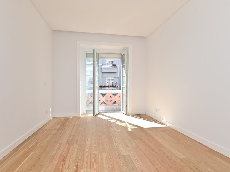 Apartment for Sale in Arroios, Lisboa, Lisbon, Portugal 10