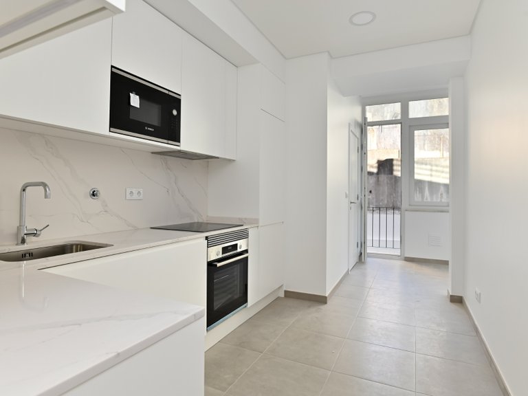 Apartment for Sale in Arroios, Lisboa, Lisbon, Portugal 7