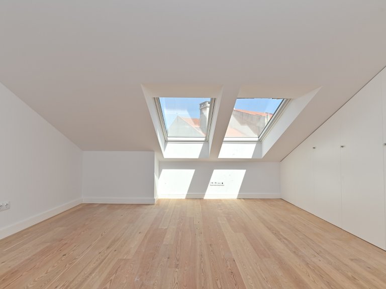 Apartment for Sale in Arroios, Lisboa, Lisbon, Portugal 2