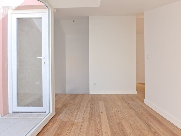 Apartment for Sale in Arroios, Lisboa, Lisbon, Portugal 3