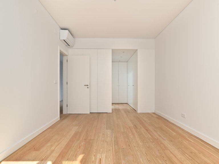 Apartment for Sale in Arroios, Lisboa, Lisbon, Portugal 12