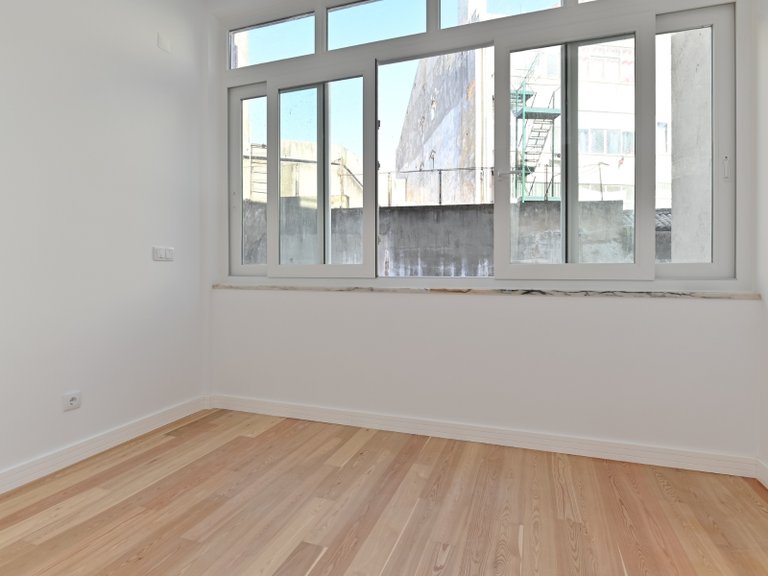 Apartment for Sale in Arroios, Lisboa, Lisbon, Portugal 15