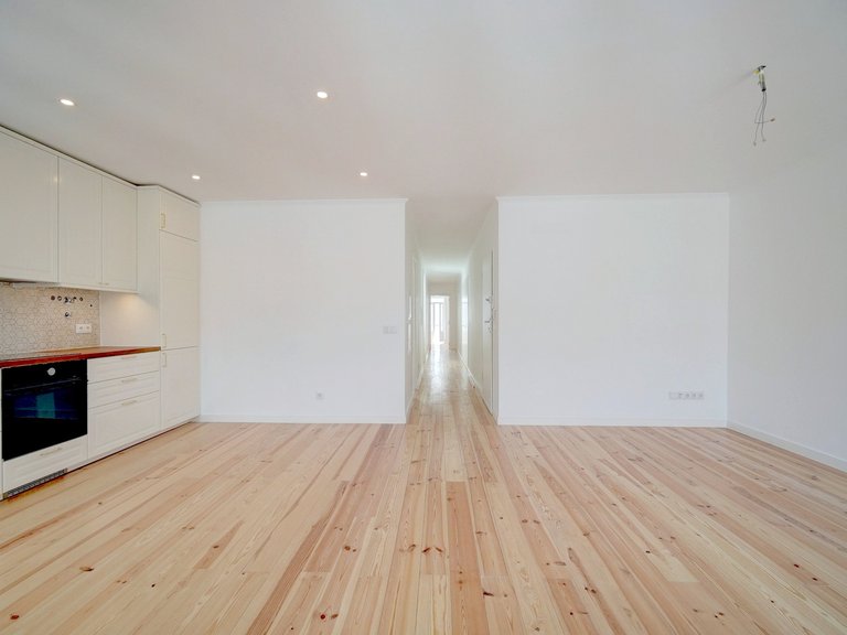 Apartment for Sale in Misericórdia, Lisboa, Lisbon, Portugal 4