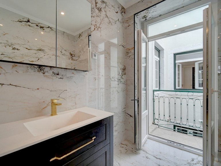 Apartment for Sale in Misericórdia, Lisboa, Lisbon, Portugal 13