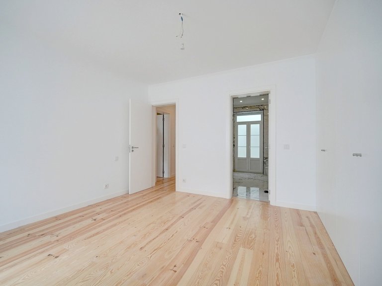 Apartment for Sale in Misericórdia, Lisboa, Lisbon, Portugal 15
