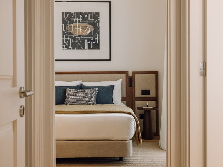 Apartment for Sale in Estrela, Lisboa, Lisbon, Portugal 3