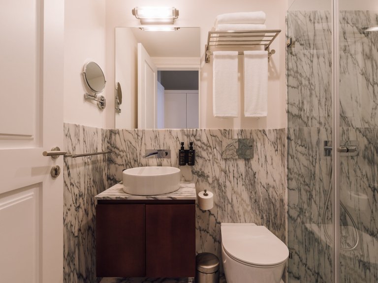 Apartment for Sale in Estrela, Lisboa, Lisbon, Portugal 18