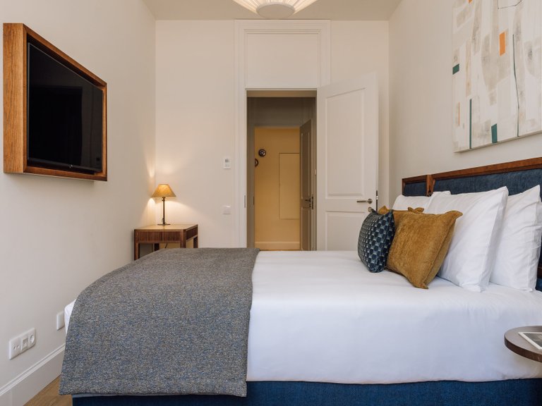Apartment for Sale in Estrela, Lisboa, Lisbon, Portugal 21