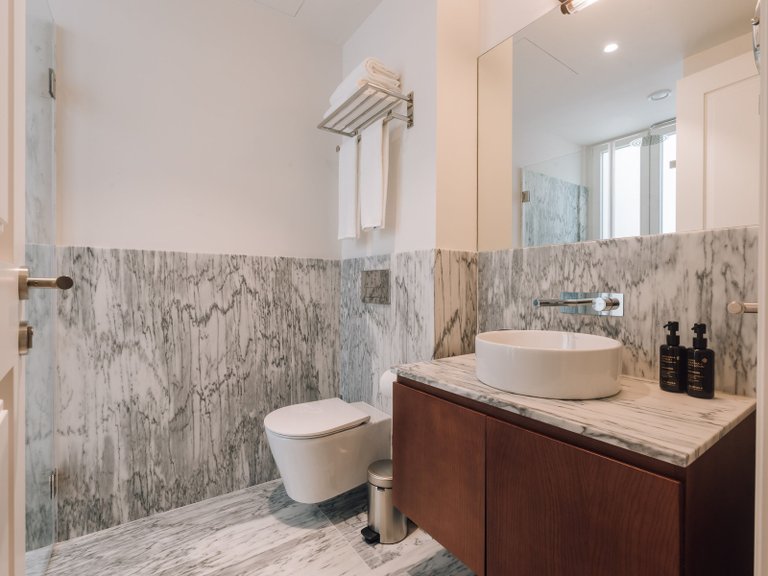 Apartment for Sale in Estrela, Lisboa, Lisbon, Portugal 27