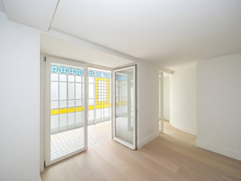Apartment for Sale in Santo António, Lisboa, Lisbon, Portugal 6