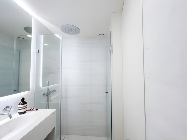 Apartment for Sale in Santo António, Lisboa, Lisbon, Portugal 10