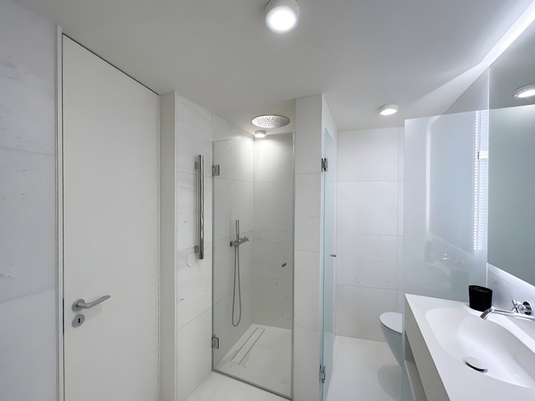 Apartment for Sale in Santo António, Lisboa, Lisbon, Portugal 15