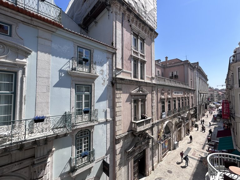 Apartment for Sale in Santo António, Lisboa, Lisbon, Portugal 20