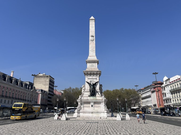 Apartment for Sale in Santo António, Lisboa, Lisbon, Portugal 25