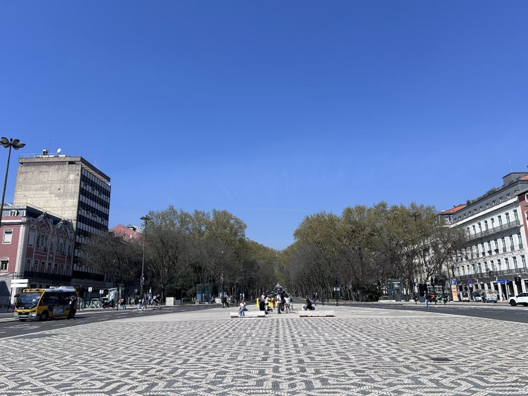 Apartment for Sale in Santo António, Lisboa, Lisbon, Portugal 26