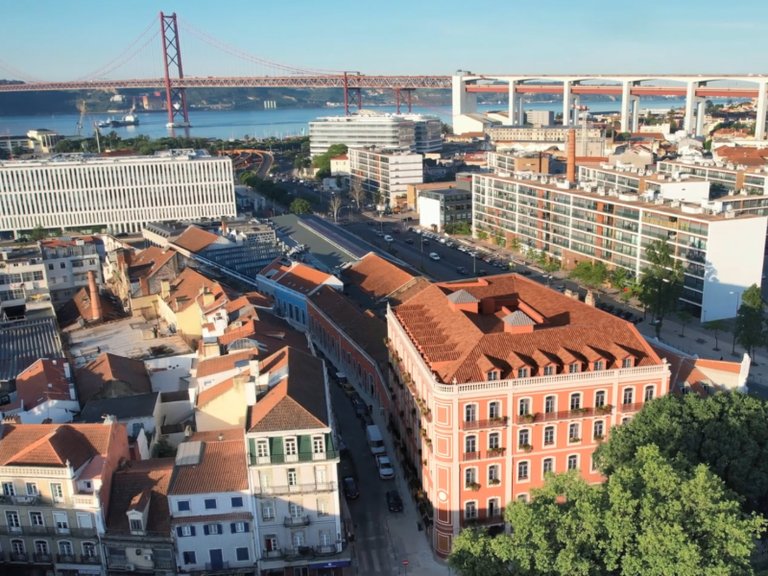 Apartment for Sale in Estrela, Lisboa, Lisbon, Portugal 19