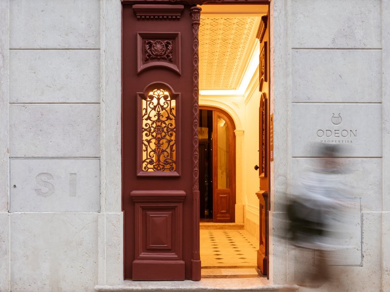 Apartment for Sale in Alcântara, Lisboa, Lisbon, Portugal 2