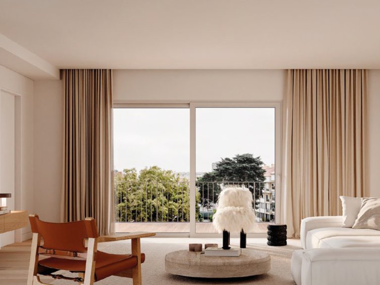 Apartment for Sale in Carcavelos e Parede, Cascais, Lisbon, Portugal 1