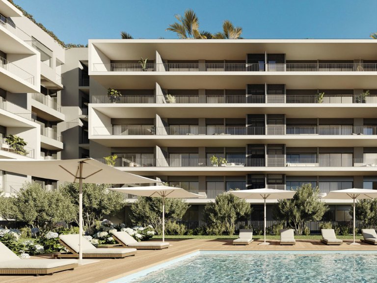 Apartment for Sale in Carcavelos e Parede, Cascais, Lisbon, Portugal 1