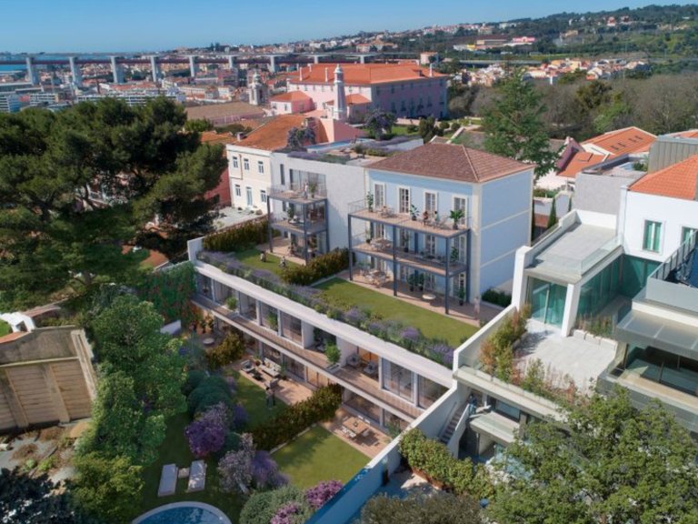 Apartment for Sale in Estrela, Lisboa, Lisbon, Portugal 11