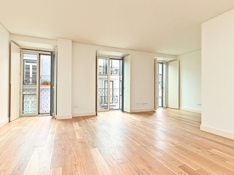 Apartment for Sale in Misericórdia, Lisboa, Lisbon, Portugal 2