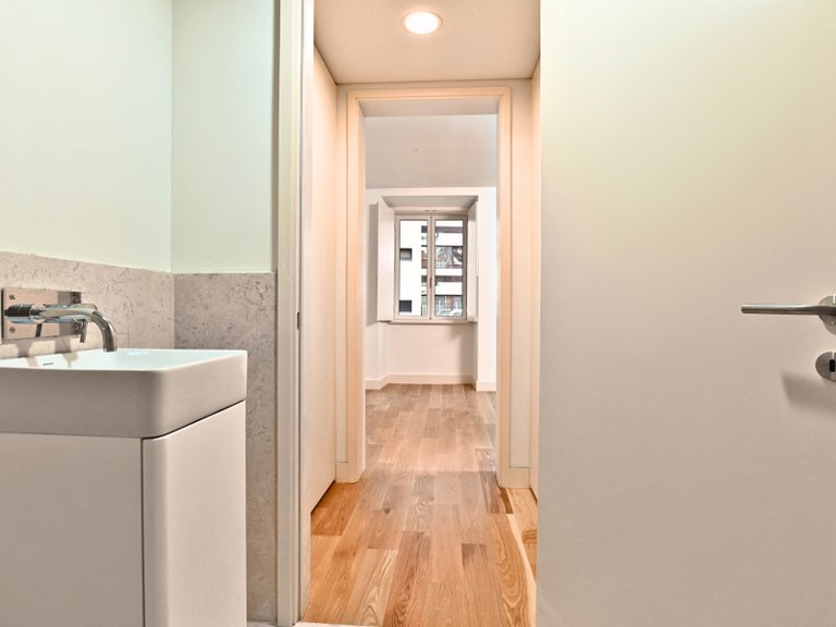 Apartment for Sale in Misericórdia, Lisboa, Lisbon, Portugal 17
