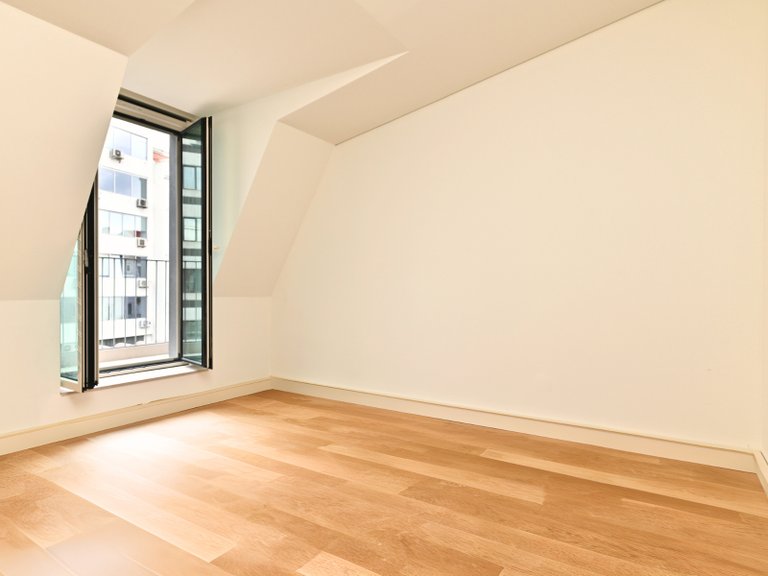 Apartment for Sale in Misericórdia, Lisboa, Lisbon, Portugal 4