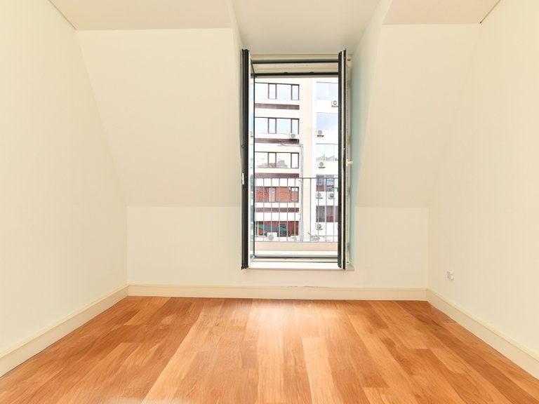 Apartment for Sale in Misericórdia, Lisboa, Lisbon, Portugal 13