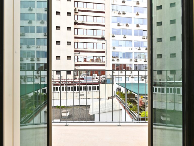 Apartment for Sale in Misericórdia, Lisboa, Lisbon, Portugal 17