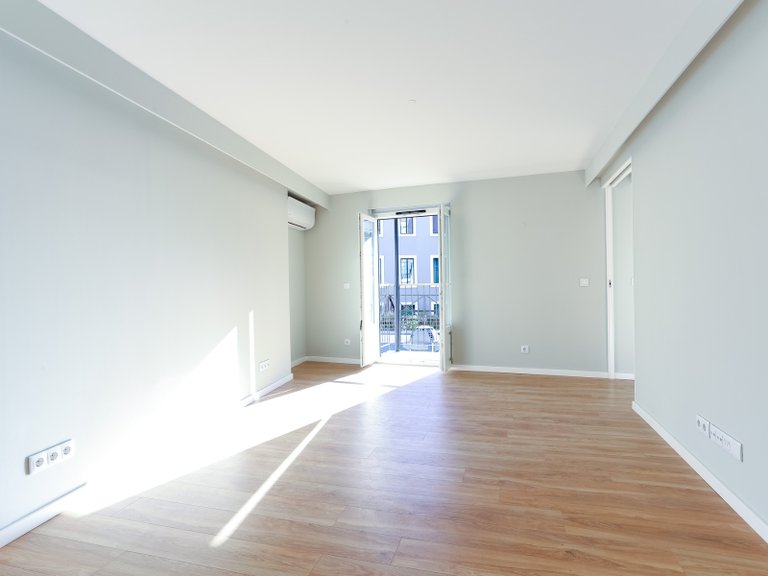 Apartment for Sale in Santo António, Lisboa, Lisbon, Portugal 23