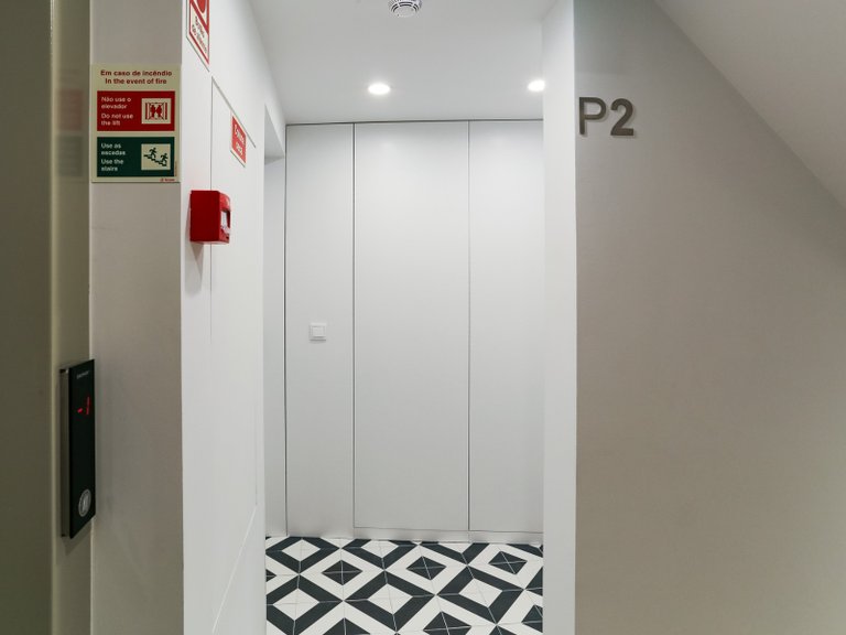 Apartment for Sale in Santo António, Lisboa, Lisbon, Portugal 26